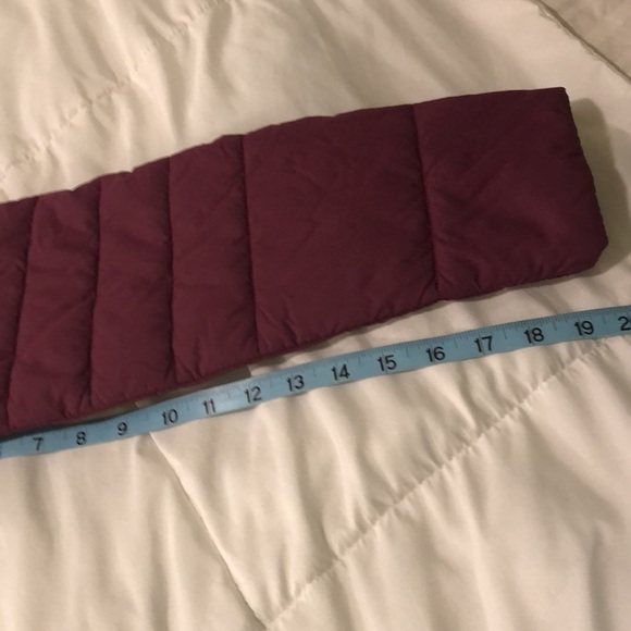 The North Face jacket in plum purple with from zipper pockets &  inside pockets - Picture 5 of 14